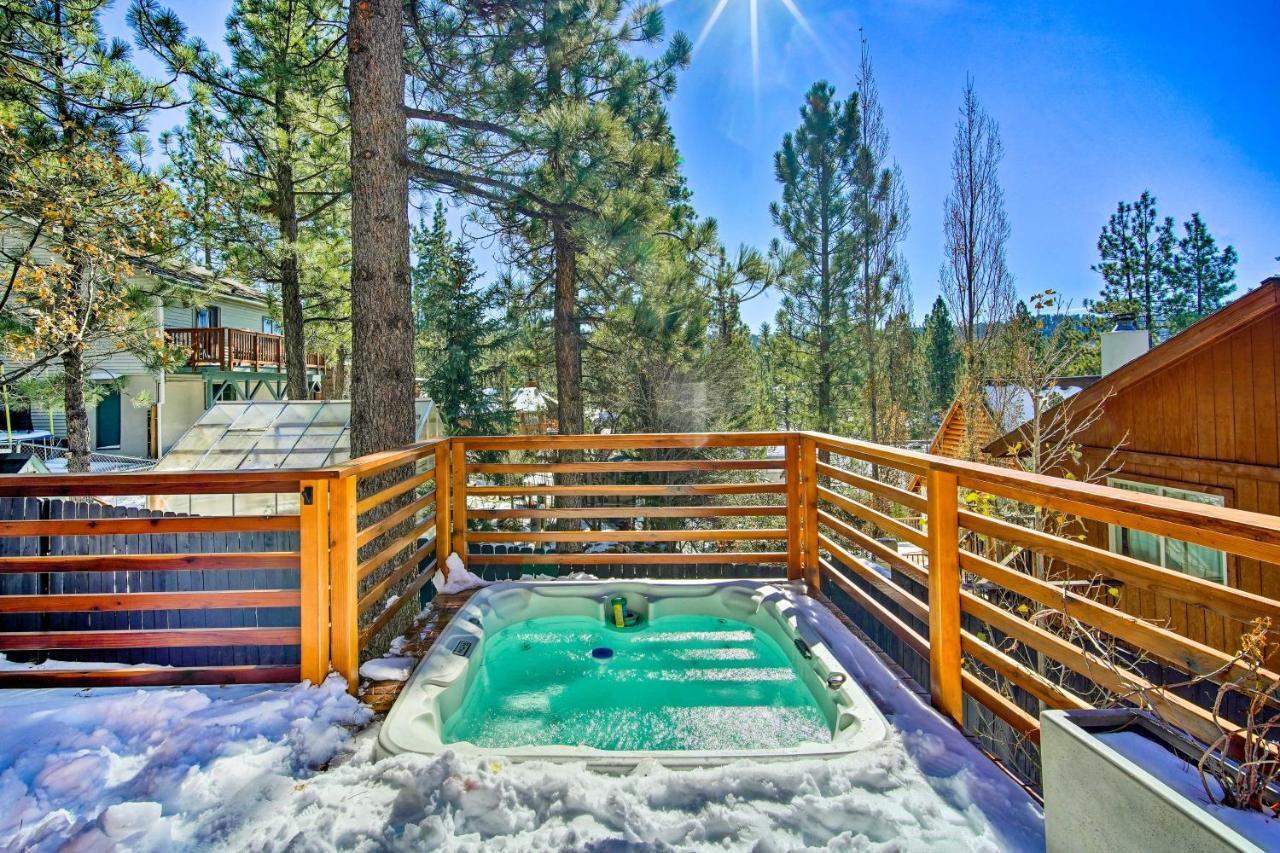 Chic Getaway With Hot Tub Walk To Big Bear Lake! Villa Exterior photo